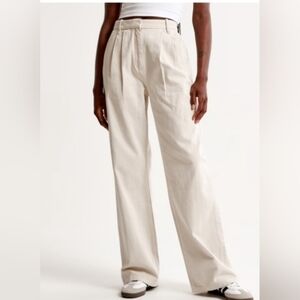 Abercrombie & Fitch Wide Leg Pants in Light Beige